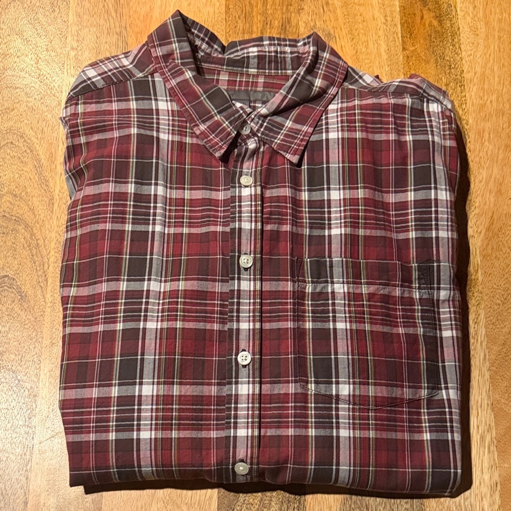 Old Navy Men's Burgundy and White Plaid Shirt